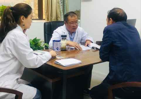 肝病患者福音:肝病医生王景林教授亲临河南省医药院肝病科会诊